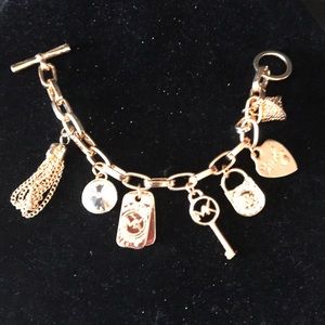 Charm bracelet